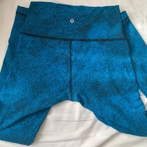 Lululemon size 6 leggings